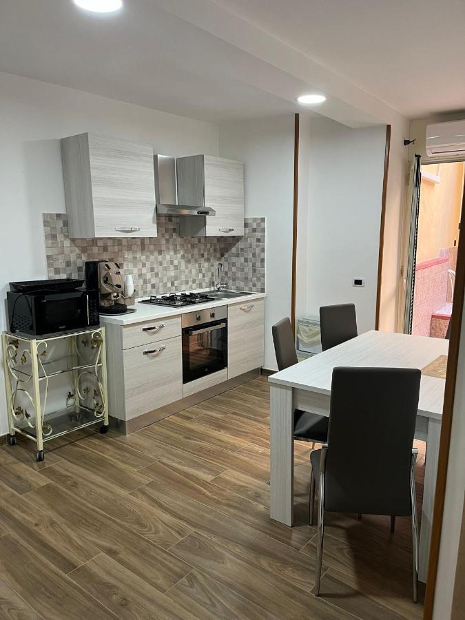 Апартаменты Centro Stabia Кастелламмаре-ди-Стабия Экстерьер фото